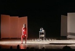 "ODIO O TEATRO"